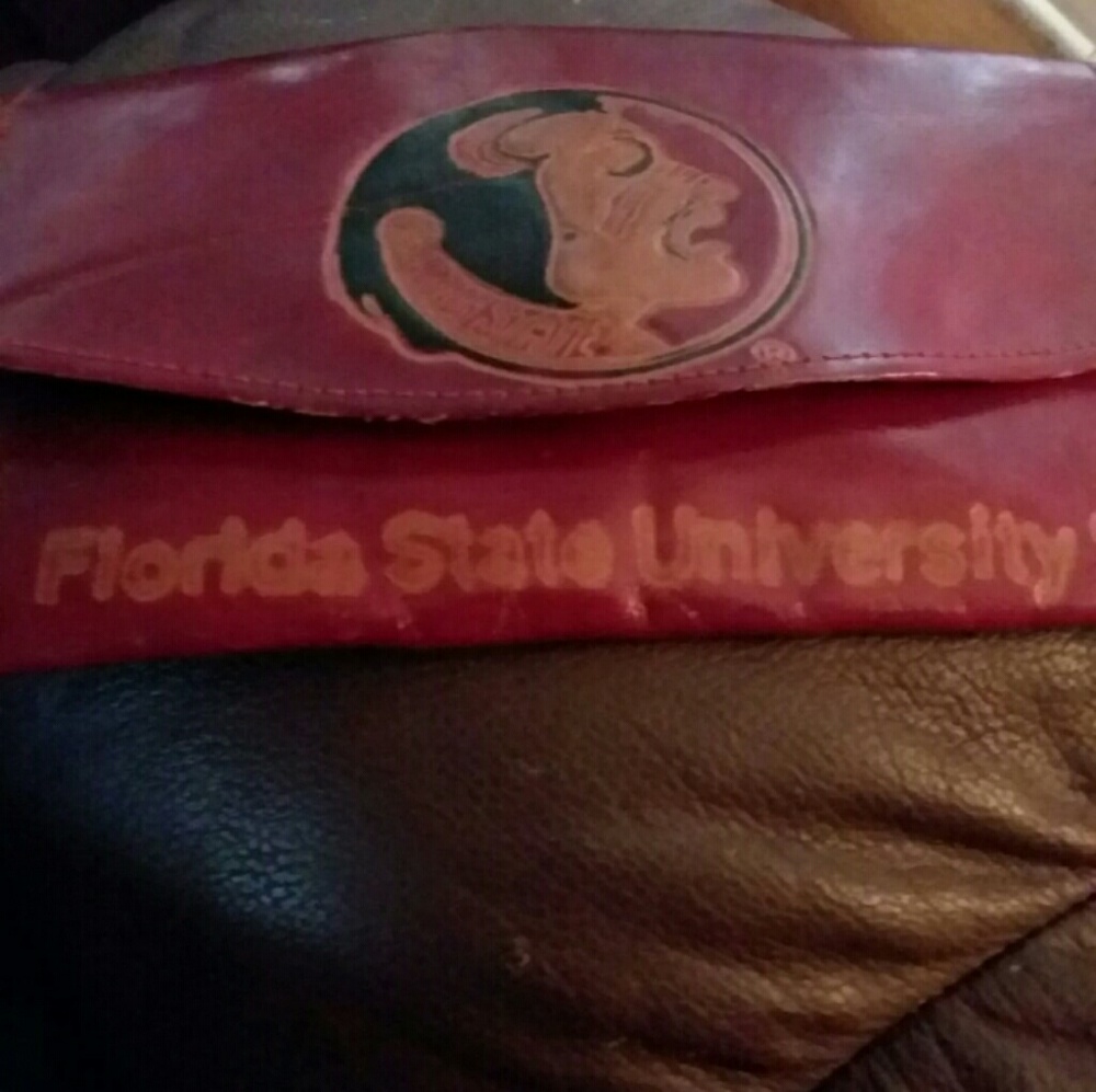 Final price drop FLORIDA STATE WOMEN'S WALLET